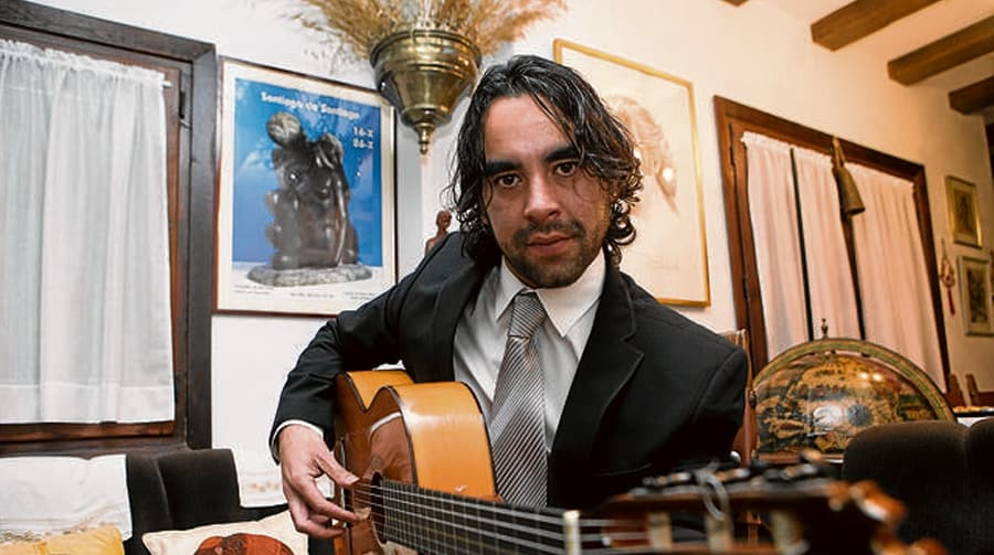 El guitarrista Dani Casares posa para ABC